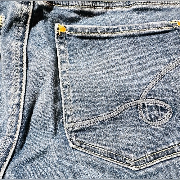 WHITE HOUSE BLACK MARKET - Women’s DENIM Jeans Sz 2R Boot - BLUE - Picture 5 of 10